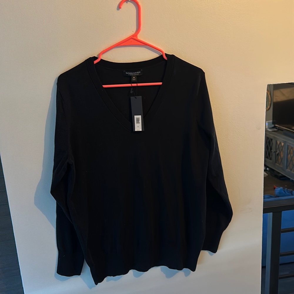 Women’s Banana Republic V Neck Sweater